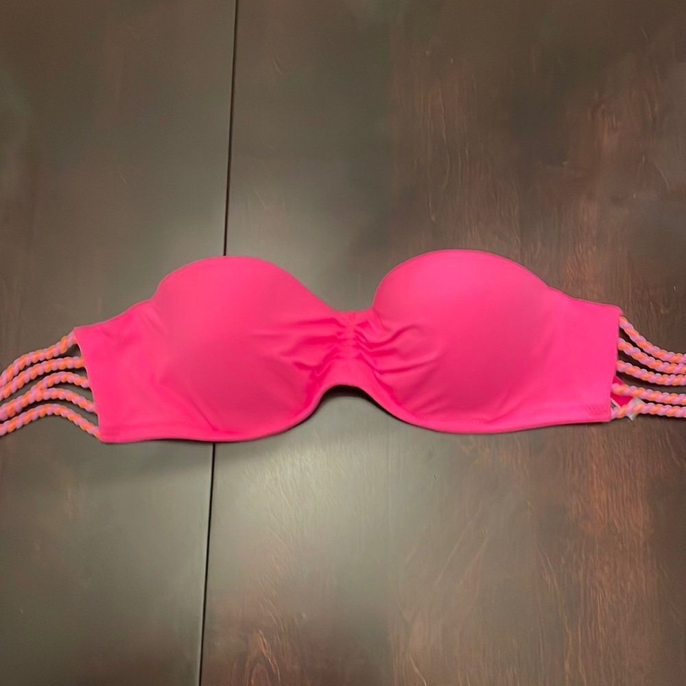 Victoria’s Secret strapless bikini top
